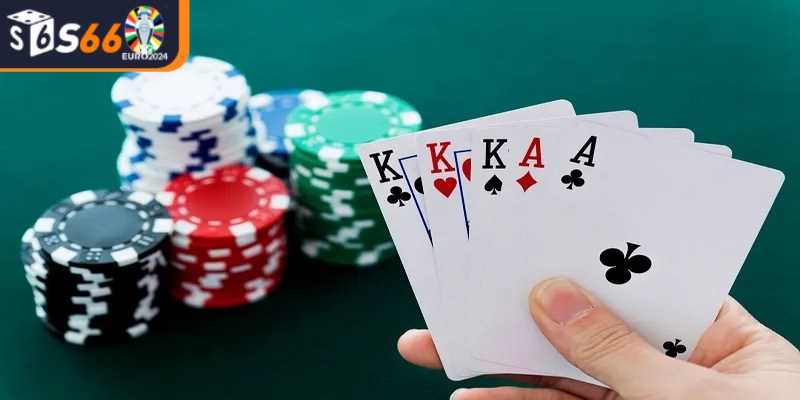 Để kiếm tiền từ poker, bạn cần phải có chiến lược rõ ràng và kỷ luật