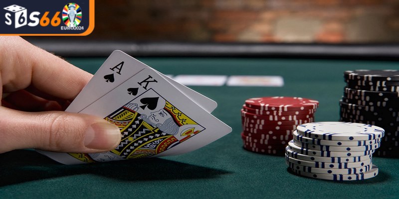 Để trở thành người chơi poker chuyên nghiệp, bạn cần phải liên tục học hỏi